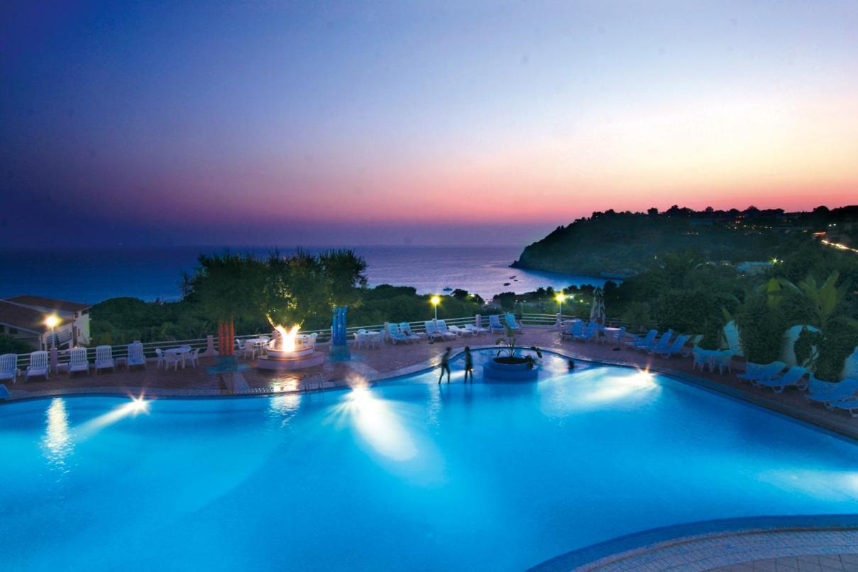 Residence Villaggio Smedile Capo Vaticano Exterior foto