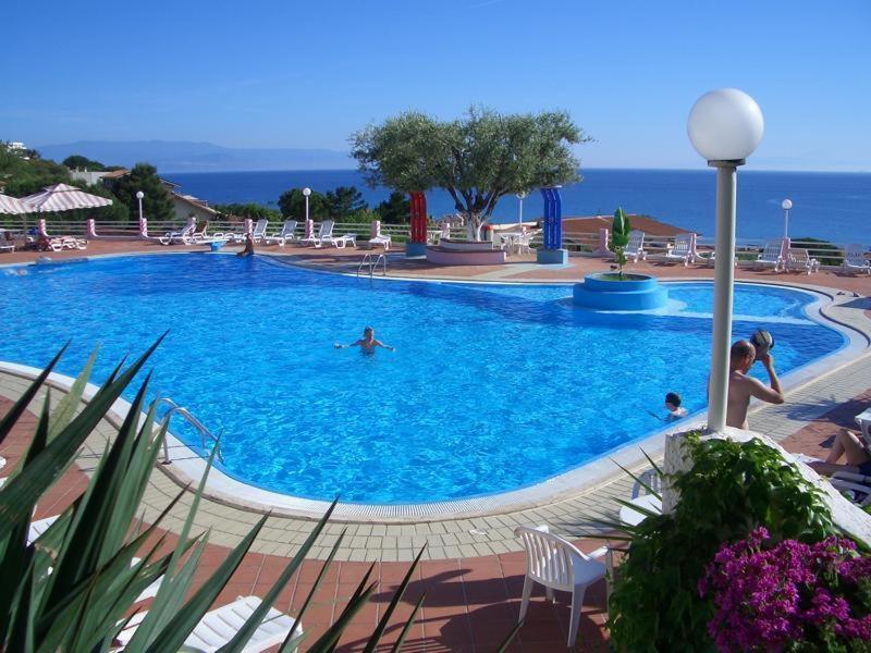 Residence Villaggio Smedile Capo Vaticano Exterior foto